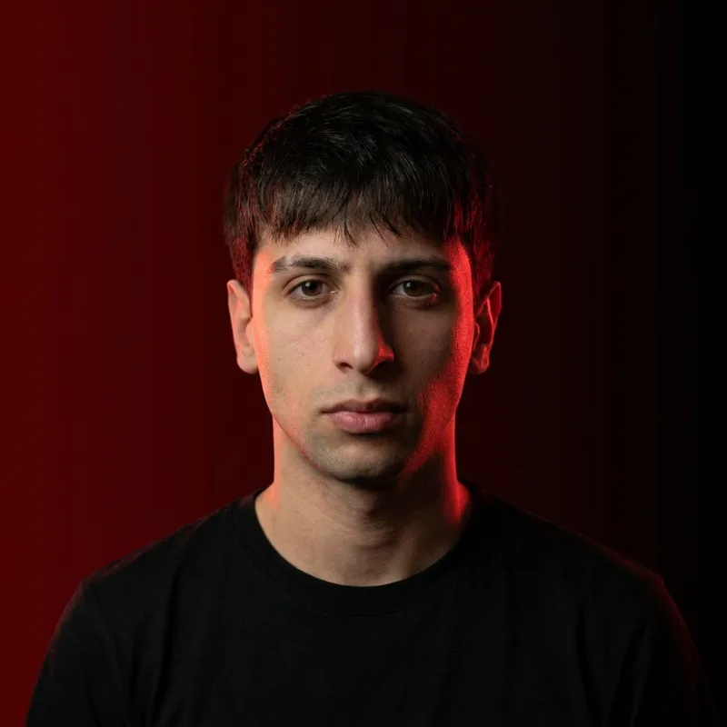 Nicolás, Video Editor